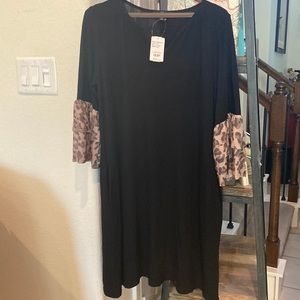 Suzanne Betro 3/4 sleeve black dress